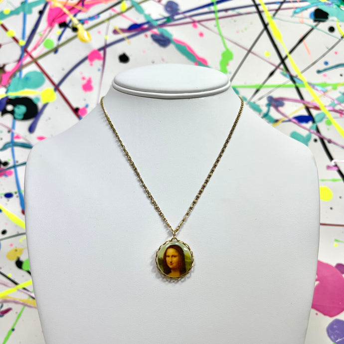 Mona Lisa Necklace